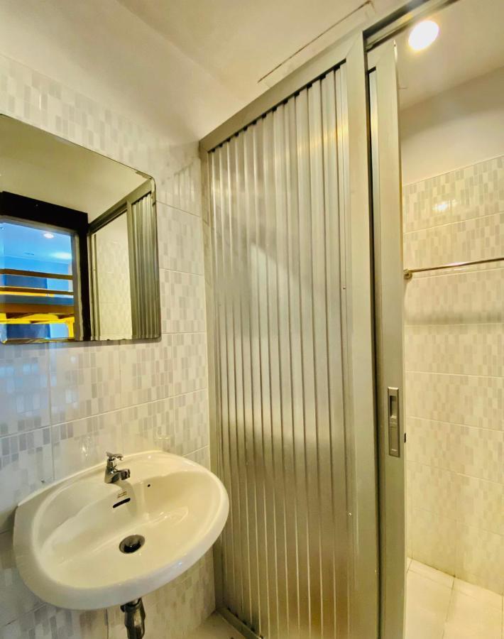 Frutta Hostel Patong Zewnętrze zdjęcie